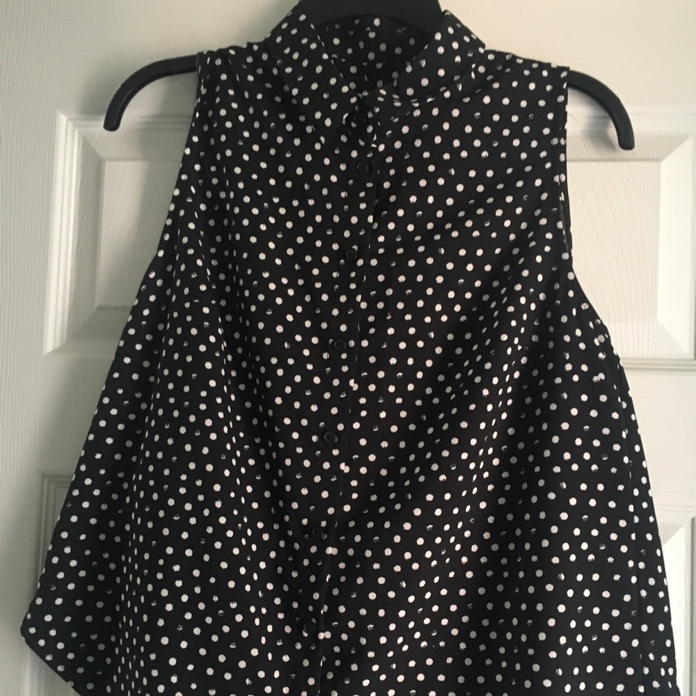 Andeawy Spotted Sleeveless Blouse